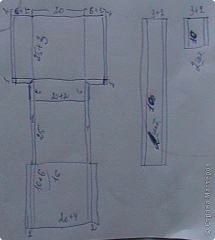 Это схемка раскроя ткани. Извините за качество - рисовала ночью. Рюкзачок размером 20х25х6 см. Лямки длиной 50 см. Выкраиваем длиной 100 см, просовываем в застежку, застежку двигаем до середины лямки и сложив вместе изнаночными сторонами обе половинки и загибая внутрь 1 см, сшиваем лямку. Сам рюкзак выкраивается из ОДНОГО куска ткани (не смотрите, что у меня части разделены полосочками - это для наглядности).  Передний клапан выкроен прямоугольным (он на рисунке внизу), потом уголки складываются вовнутрь и сшиваются, образуя треугольник. Клапан закрывается на застежку-липучку. Если у кого-то возникнут вопросы, спрашивайте. Отвечу с удовольствием. (фото 9)