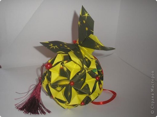 кусудама Simply flower
Автор: Irina Reutskaya, Модель: Sonobe http://ru-kusudama.livejournal.com/765684.html

 (фото 2)