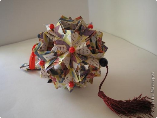 Кусудама Little Island
 Автор: Мария Синайская 
http://ru-kusudama.livejournal.com/922650.html (фото 2)