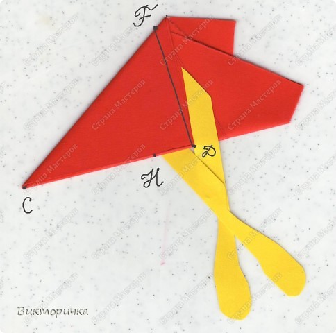 На глаз или начертив по линейке отрезок D F, отрезаем лишнее. Так мы получим правильный пятиугольник, изображённый на первом фото.
Если же вам нужна звезда, то немного изменяем угол отреза из точки D в точку Н. Получим новую линию отреза -  FH. (фото 8)