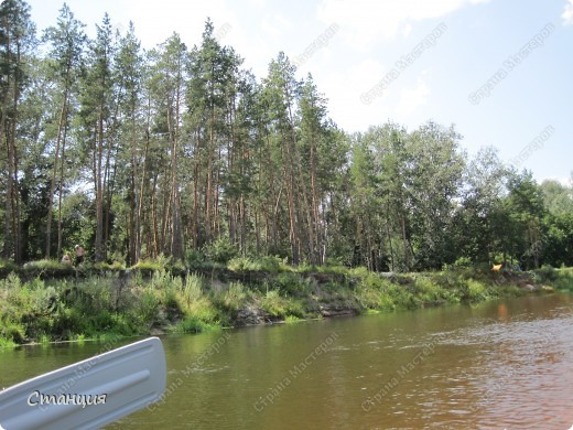 Плыли мы пять часов, с остановками, перекусами, купанием. Конечная точка -ближайшее село по течению, под названием Камянка. Полтора километра до трассы от реки, там - на автобус и домой! (фото 21)