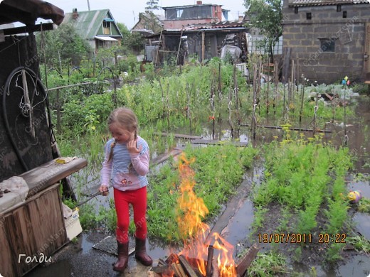 "а потом на развалинах часовни..."))) залило ну и что. шашлыков то хочется) (фото 30)