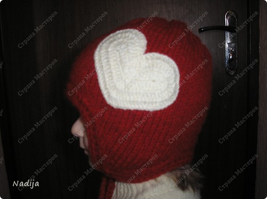 Сердечко отсюда http://www.mypicot.com/beta/crochet_patterns_Valentines_Day.html
Там есть и побольше сердечка(это самое маленькое).Можно сумочку для девочки связать или подставки под кружки. )))))
Сердечко вязала пряжей Дорена от Ланосо----100г-350м 50% шерсть 50% (фото 6)