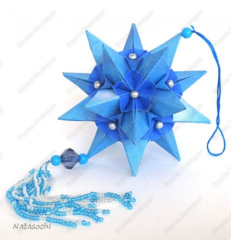 Модель: Flower star, автор: Meenakshi Mukerji
Из книги "Exquisite Modular Origami" Meenakshi Mukerji, с. 48-50
 (фото 6)