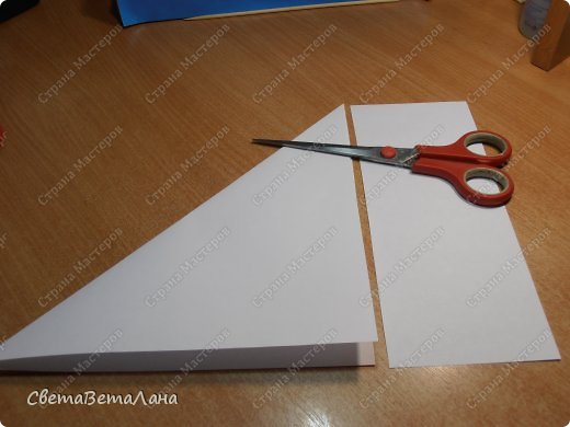 ......берем лист А4 и кроим выкройку...........работаем с левой частью...правая нам пока не нужна( разве что потом, на цветочки)....... (фото 2)