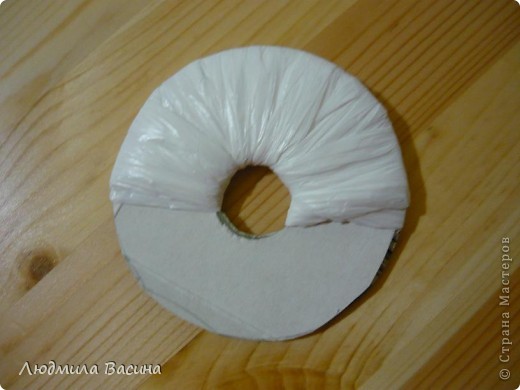 Продолжить обматывать кольца по кругу. (фото 10)