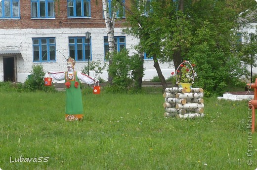 Композиция  "У колодца". Дети назвали эту девушку Матрёной. (фото 6)