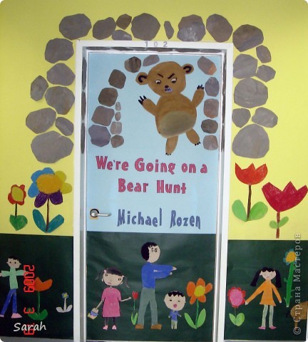 'We're Going on a Bear Hunt' story - one of my favourite stories. I wonder if there is a Russian translation of this book? This is our new book cover, the size of the classrom door. It took us 2-3 days to prepare the different parts of the display. (фото 1)