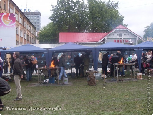 В Перми появилась своя пешеходная улица.Главная достопримечательность это кузнечные ряды (фото 23)