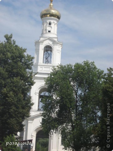 Колокольня была построена в 1841 году по проэкту архитектора Росси. (фото 6)