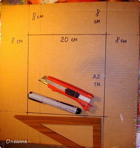 Теперь о рамке.
Основа ее - картон размером 36х36 см.  (фото 8)
