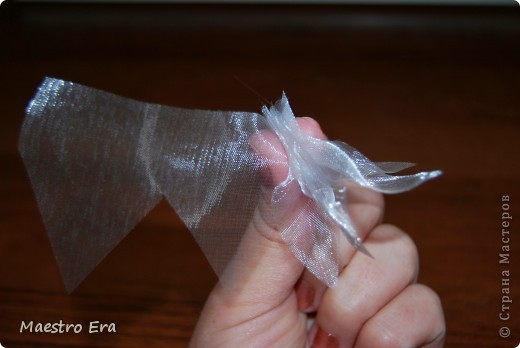 Собираем гармошкой ровный край. (фото 11)