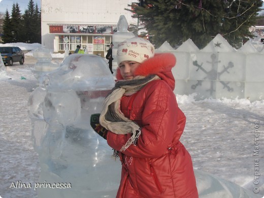 А еще в нашем городе живут или жили знаменитые люди, такие, как:
 Ирек Зарипов — участник Паралимпийских игр в 2010 году в Канаде. Завоевал четыре золотых и одну серебряную медали в лыжных гонках и биатлоне
 Раиса Максимовна Горбачёва — российский общественный деятель, супруга М. С. Горбачёва. В 1949 году окончила с золотой медалью среднюю школу № 3 в городе Стерлитамак
 Лариса Павловна Баранова — актриса.
  Артур Валикаев — футболист (выступавший за московский «Спартак»).
Татьяна Романовна Лебедева — (21 июля 1976) — российская легкоатлетка, специализирующаяся в прыжках в длину и тройном прыжке, заслуженный мастер спорта России, олимпийская чемпионка и многократная чемпионка мира. Вице-президент Всероссийской федерации лёгкой атлетики.
 Зорин, Сергей Петрович — советский инженер-строитель.
 Хакимов Мидхат Гайнанович — депутат Государственной Думы России III созыва.
 Старков, Анатолий Михайлович — депутат Государственной Думы России IV созыва.
 Ахметов Спартак Галеевич — депутат Государственной Думы России V созыва.
 Альфия Алимгужина — дзюдоистка, чемпионка мира.
 Софья Ахметгареева - чемпионка мира по армрестлингу среди женщин.
 (фото 5)