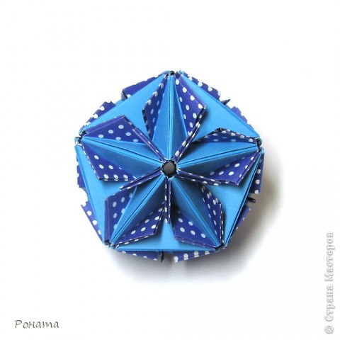 А это вариация <strong>Starry</strong>
<a href="http://kusudama.info/2011/12/starry-i-star-planet/" rel="nofollow">Пояснения по сборке</a> (фото 3)