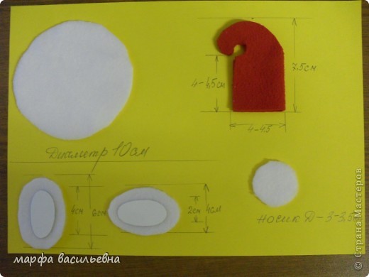 Вот примерная раскладка лекал.Носик может быть меньше.Шить снежков лучше из мягкого флиса. (фото 16)