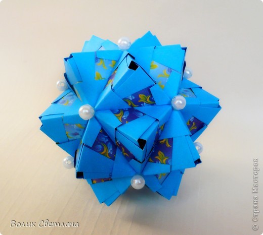 А это Vinca. Туториал http://kusudama.info/2012/03/vinca-tutorial/ (фото 6)