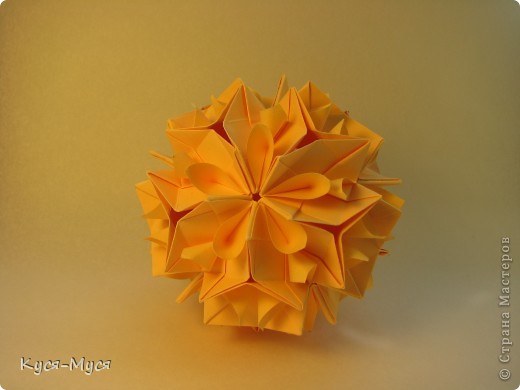 №7 :Floristy 
Designer N.Romanenko
Units: 30
Paper: 7*7cm
Final height ~ 9cm
Assembled with glue
 (фото 8)