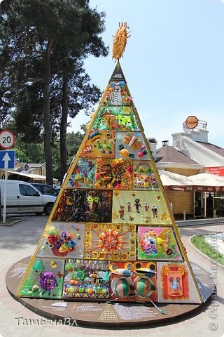 " Солнечная пирамида"  г. Геленджик, 2011 год. (фото 3)