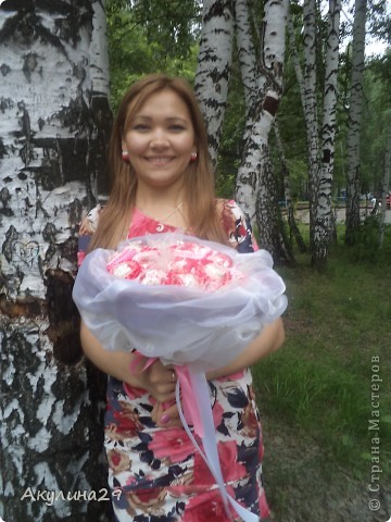 Букет для подруги на свадьбу,вот только на фото плохо видно букет,т.к нормальные фото стерли нечаянно. (фото 1)