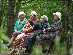 Это стихотворение написано по фотографии.
Источник вдохновения: конкурс "Бабушка рядышком с дедушкой" от "Фото-Блиц Школы Комментатора"
http://www.stihi.ru/2011/09/26/1416
Кроме того, оно продолжает цикл стихов "Мужчина, Вы куда?"
https://podjem-tal.ru/node/359211?t=1305
https://podjem-tal.ru/node/375414?t=1305
https://podjem-tal.ru/node/394027?t=1305

Благодарю Михаила Битёва за фото и организацию конкурса!
