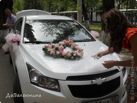 Машина гостей!!! Все украшения делала сама, машин было много, но фото целого кортежа нет!!! (фото 15)