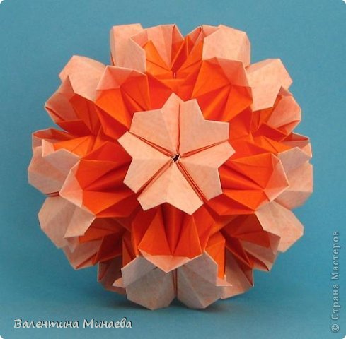 Primrose, автор - Наталья Романенко
Туториал: http://kusudama.info/2012/04/primrose-tutorial/  (фото 7)