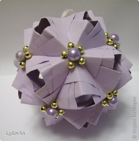 Далее был сайт kusudama.me. о том, что схемы можно копировать, я и не подозревала. я их добросовестно срисовывала. благо по черчению всегда было 5. правда со школы прошло уже 45 лет. Старалась побольше "схомячить" пополнить закрома. Эти мои зарисовки очень пригодились, тк свой ПК появился намного позднее.  А когда попала на youtube, то про сон пришлось забыть. Вот тогда впервые появилась желание  освоить компьютер. (фото 3)