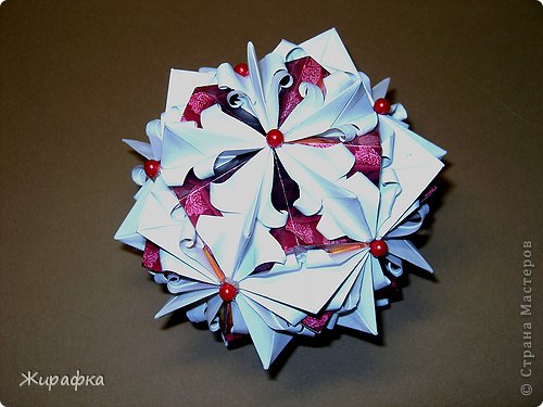 Name: Truffle cake
Units: 30+20
Paper: 7*7 cm, 
Final height: ~ 13 cm
Joint:  glue
Designer:Tanya Vysochina (фото 3)