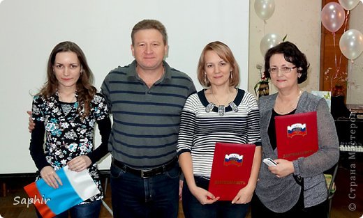 Три недели пролетели незаметно. Познакомилась и общалась с замечательными людьми. Начальник Дома офицеров Тихоокеанского флота Кузнецов Владимир Владимирович вручил нам Благодарственные письма. (фото 56)