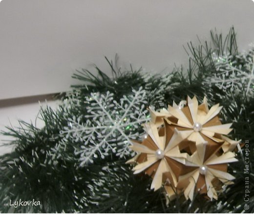 Immortelle автор Екатерина Лукашева схема: http://www.kusudama.me/#/Dragonfly/Immortelle/imm1
24 модуля бумага 8*8 см.+ 48 вставок 4*4 см. (фото 3)