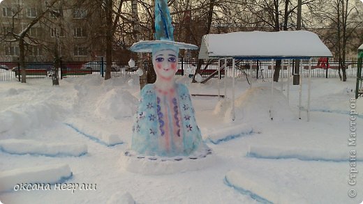 снежные постройки в нашем детском саду "Снежная королева" , "рыба-кит" (фото 1)