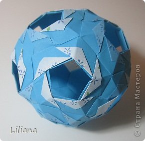 Name: Perla
Designer: Uniya Filonova
Units: 30
Paper: 4.5*7.5 cm (1: sqrt 3)
Final height: 8.5 cm
Joint: no glue (фото 1)