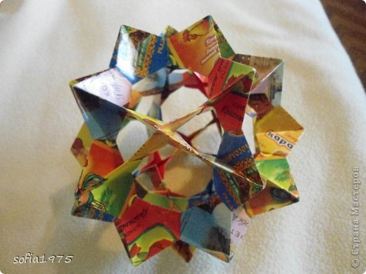 Электра из фантиков  http://kusuda.ru/kusudamas/kusudama-elektra/ (фото 1)