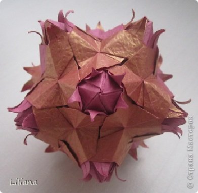 Sonnette 
dodecahedron
Designer: Uniya Filonova
Units: 30
Paper: 4,4* 7,5 cm 
Final height: ~ 7,5 cm
https://podjem-tal.ru/node/513552?tid=850 (фото 3)