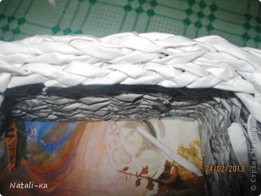 Вот такая косичка получилась внутри...Хвостики обрезала и приклеила.Их совсем не видно. (фото 6)