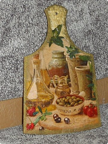 Доброго времени суток!Сегодняя с досочкой и мини-шкатулочкой!Досочка не обошлась без складочек ,но я оочень довольна