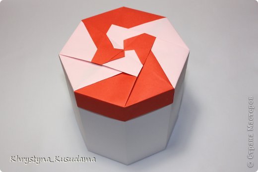 коробочки для кусудам (origami boxes by Tomoko Fuse)
МК здесь https://podjem-tal.ru/node/211068?c=favorite (фото 2)