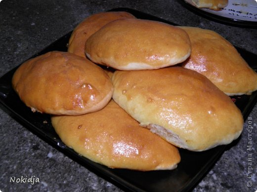 Курица в сливочно-ореховом соусе, варенье и пирожки из бездрожжевого теста. (фото 13)