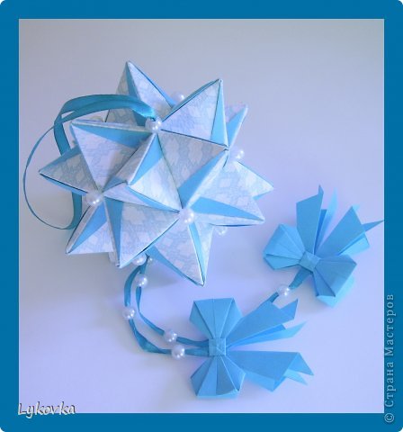 Кусудама из книги " Unit Origami Essence" стр. 112-113-114-115
30 модулей  Размер бумаги 4,5*9см.(30 один цвет +30 другой) итог - 11см (фото 14)