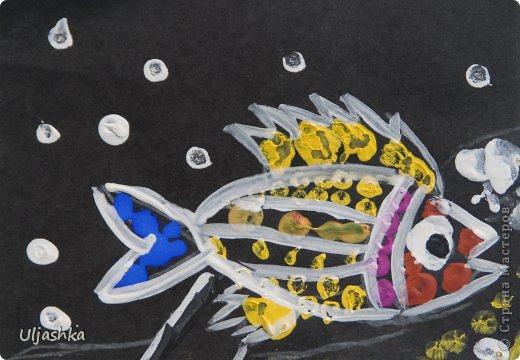 Эту рыбку я нарисовала, а дочка ( ей 4 года) её разукрасила. Главное, только вовремя остановиться:) (фото 6)