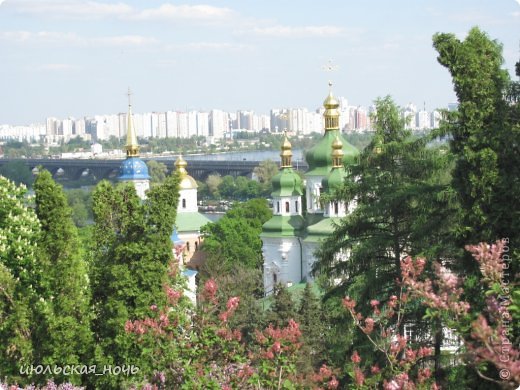 Это вид на Выдубицкий монастырь (фото 4)