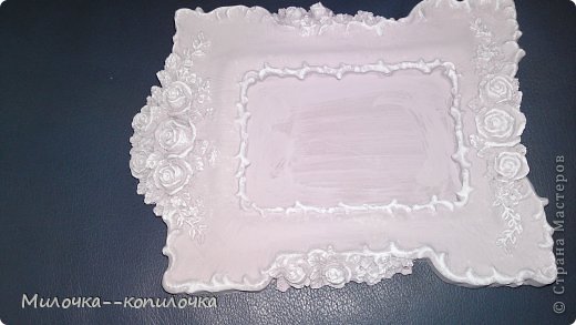 вот такую рамочку покрасила,но не могу придумать ,что туда вставить? размер очень маленький внутри5 на7 !розы по цвету не подходят! может фотку черно -белую ? подскажите варианты !!!!!!!!!!!