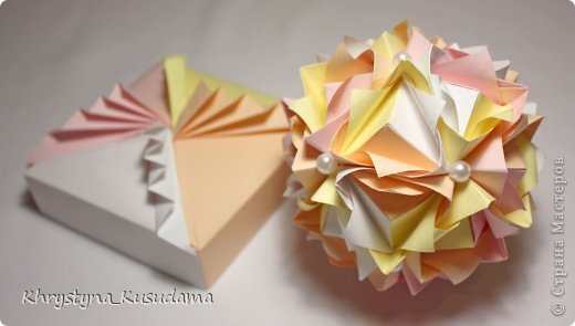 гофрированая крышечка из книги Tomoko Fuse "Origami Gift Boxes" со стр. 56 (фото 8)