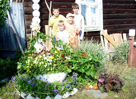 Кораблик во всей красе. Радует  свекровь ,моего сынулю и племянников,дачных жителей. (фото 3)