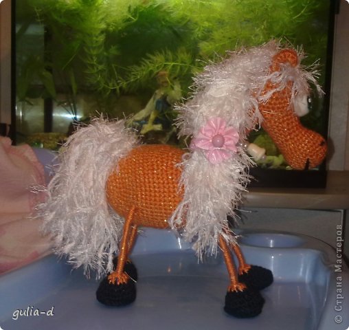 http://glinchak.com/amigurumi/master-klass-loshadka-caca-t194.html (фото 3)