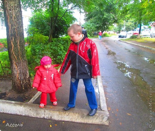 Ну а теперь, собственно, хозяин этой яркой обновки - мой Санёк))) (фото 3)