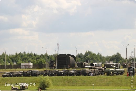 В военно-историческом музее собрана наиболее полная в Беларуси экспозиция всей, стоявшей на вооружении в различные годы, начиная со времен войны, военной техники, артиллерии, танков, авиации, стрелкового оружия. (фото 24)