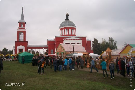 Праздничные торжества начались возле в Воскресенского храма села Хотмыжск. (фото 2)