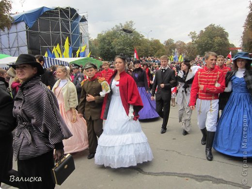 И хоть на небе облака, 
И нас не радует погода, 
Любимый город мы всегда 
С тобой...
В любое время года!!!


 (фото 19)