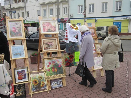 Техники самые разные, результат один - хорошее настроение и интерес горожан. (фото 3)